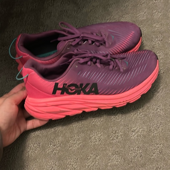 Hoka women’s sneakers super comfortable! - Picture 1 of 6